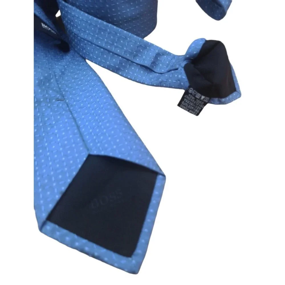 HUGO BOSS Blue Geometric Silk Tie ITALY 60